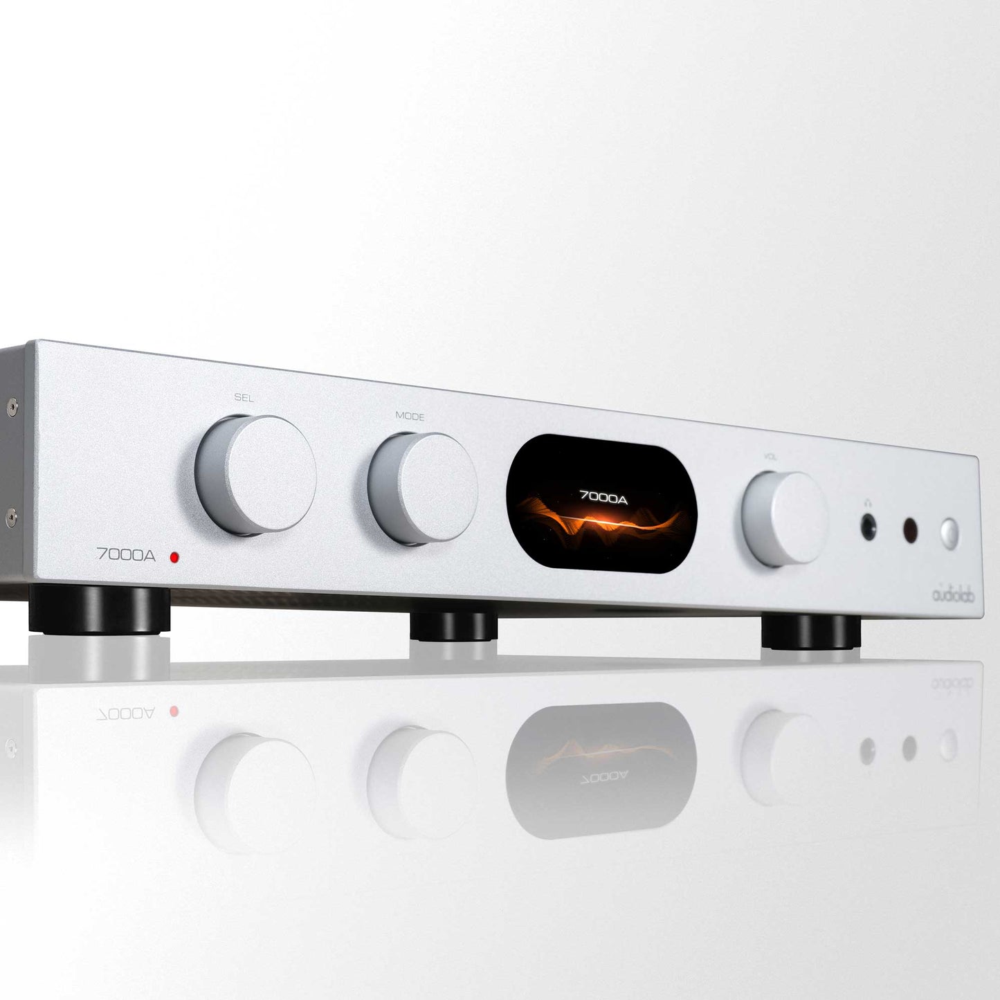 Audiolab 7000A Silver Front Detail