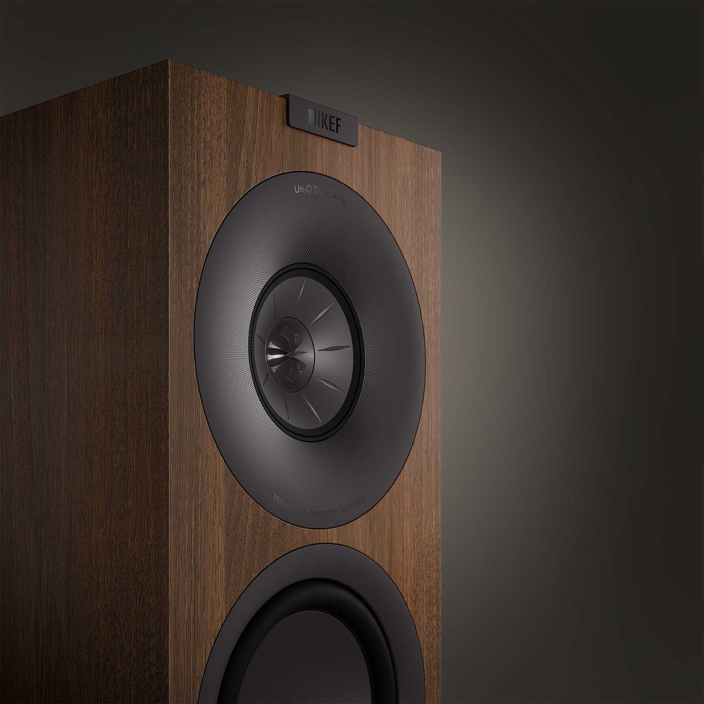 KEF Q Concerto Meta Walnut Detail