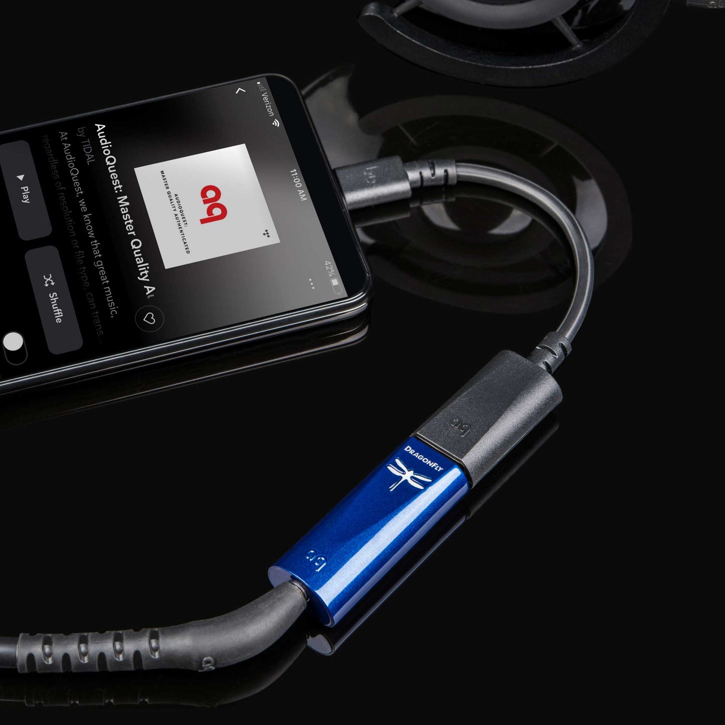 AudioQuest Dragonfly Cobalt Smartphone