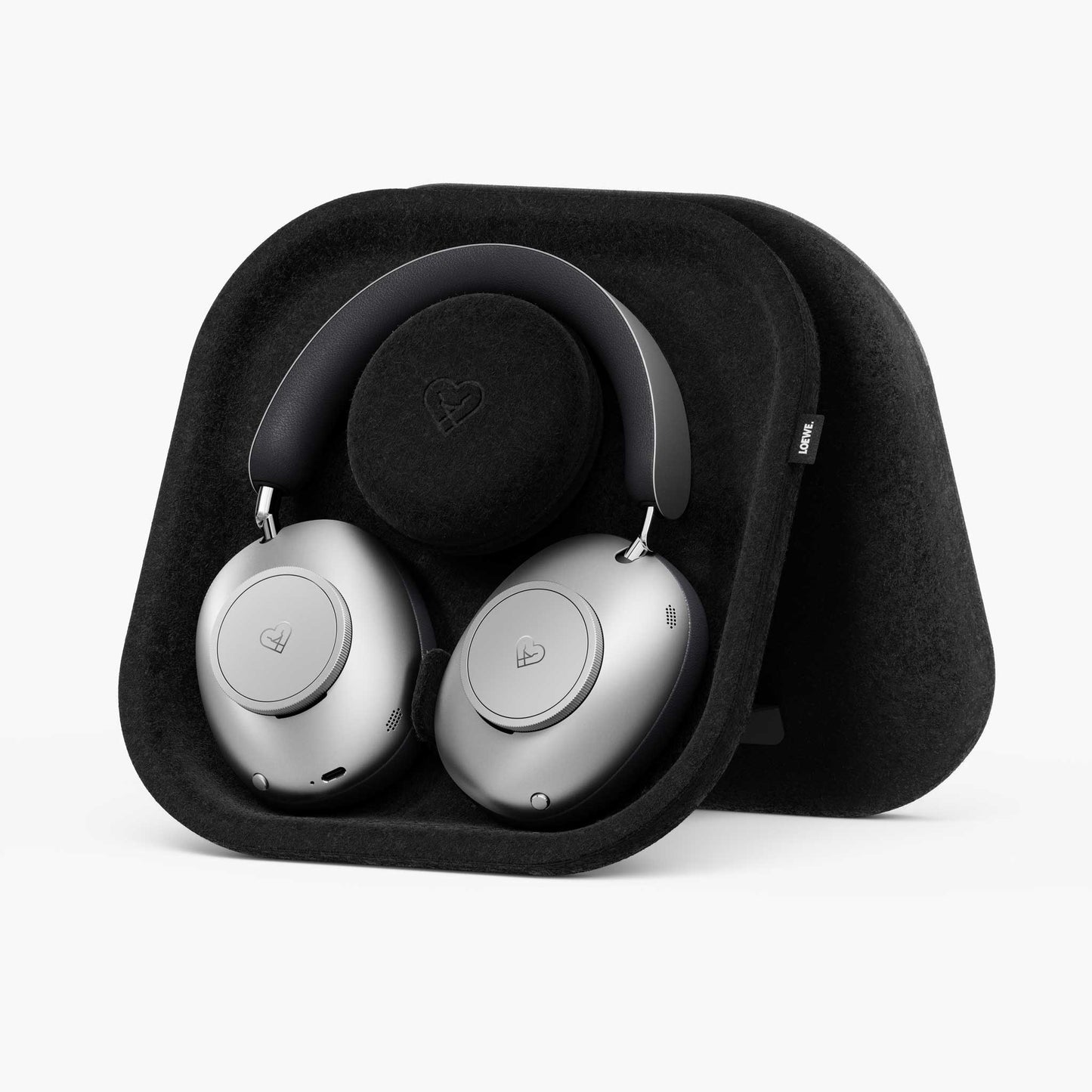 Loewe Leo Headphones Midnight Blue In Case