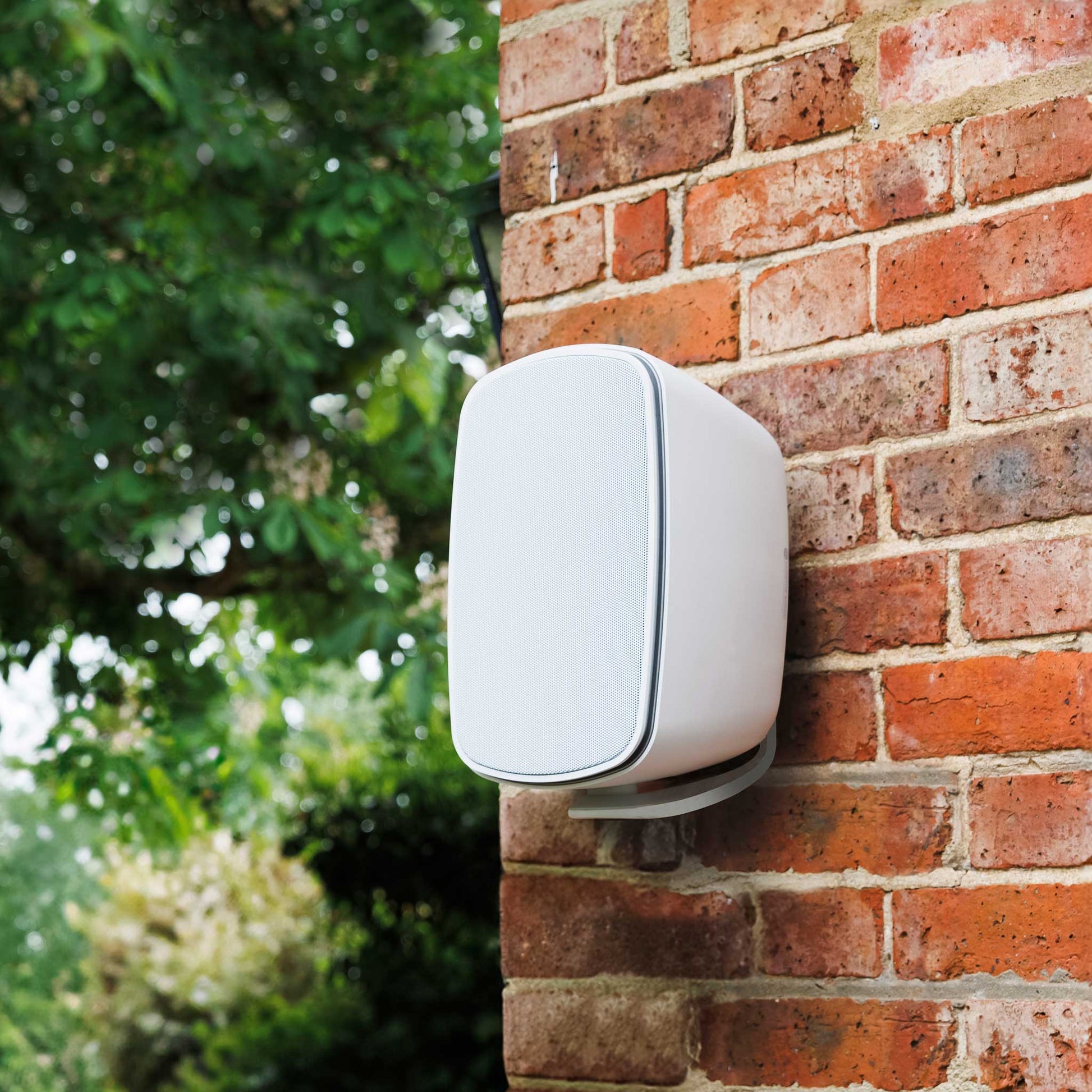 Monitor Audio CL2 M 3G Outdoor Speaker White Wall Mounted