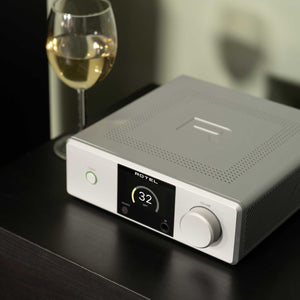 Rotel DX-5 Silver Beauty Shot