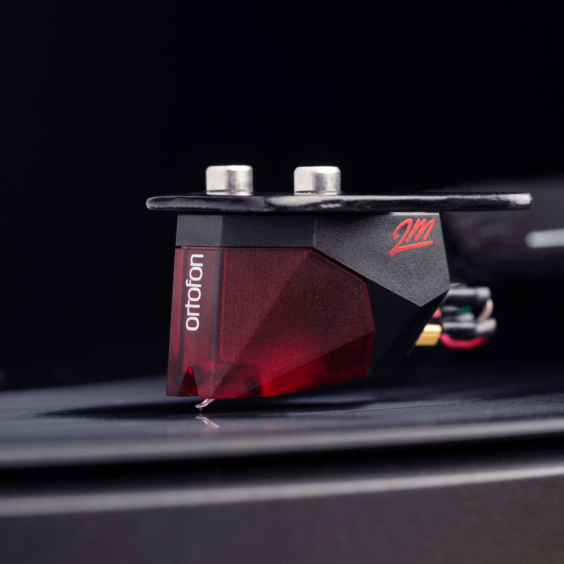 Pro-Ject Debut Carbon Evo Ortofon 2M Cartridge