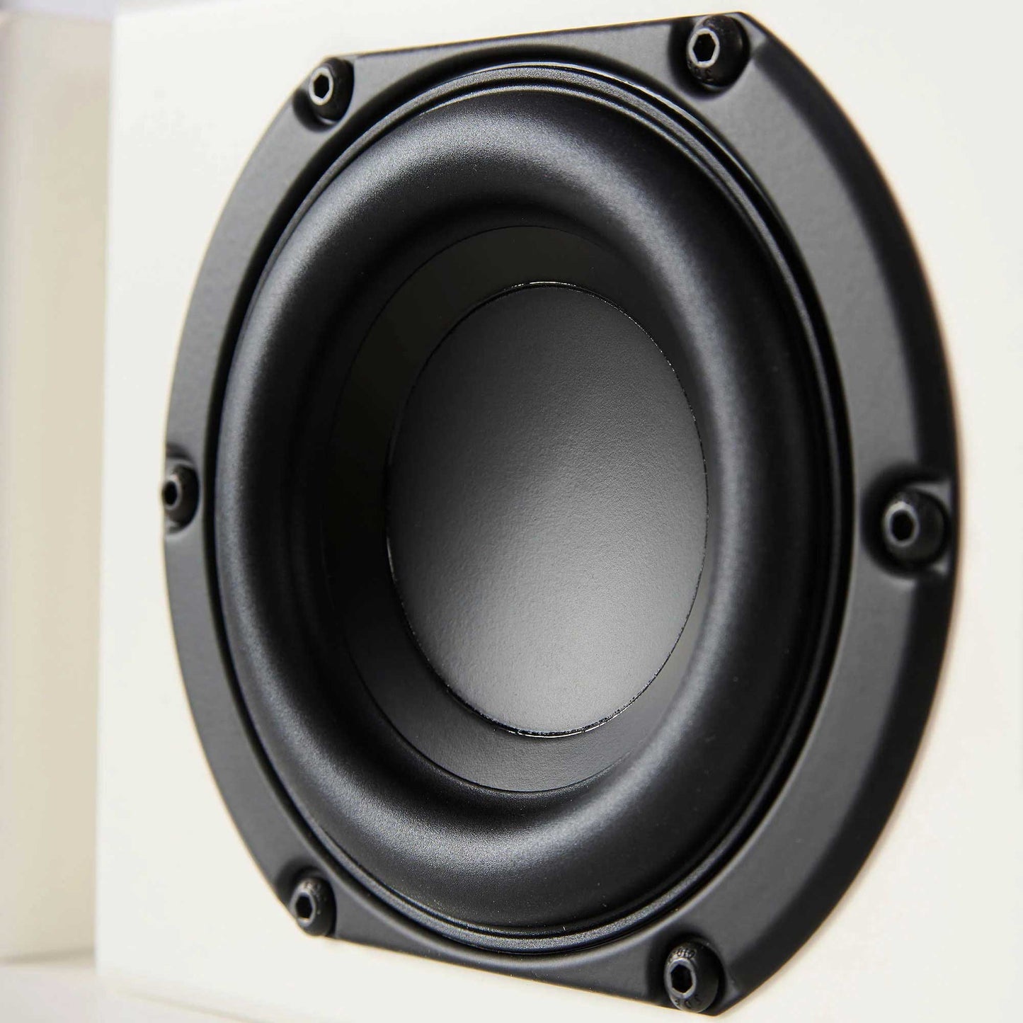 Neat Acoustics Iota II Satin White Driver