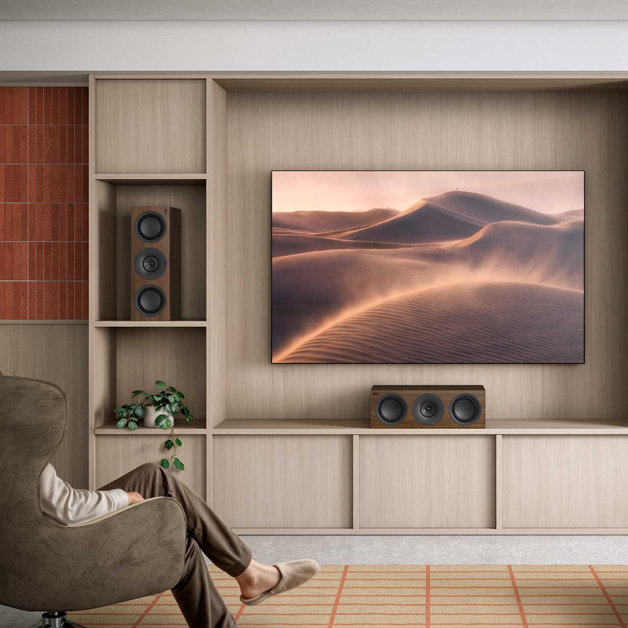 KEF Q6 Meta Room Setting
