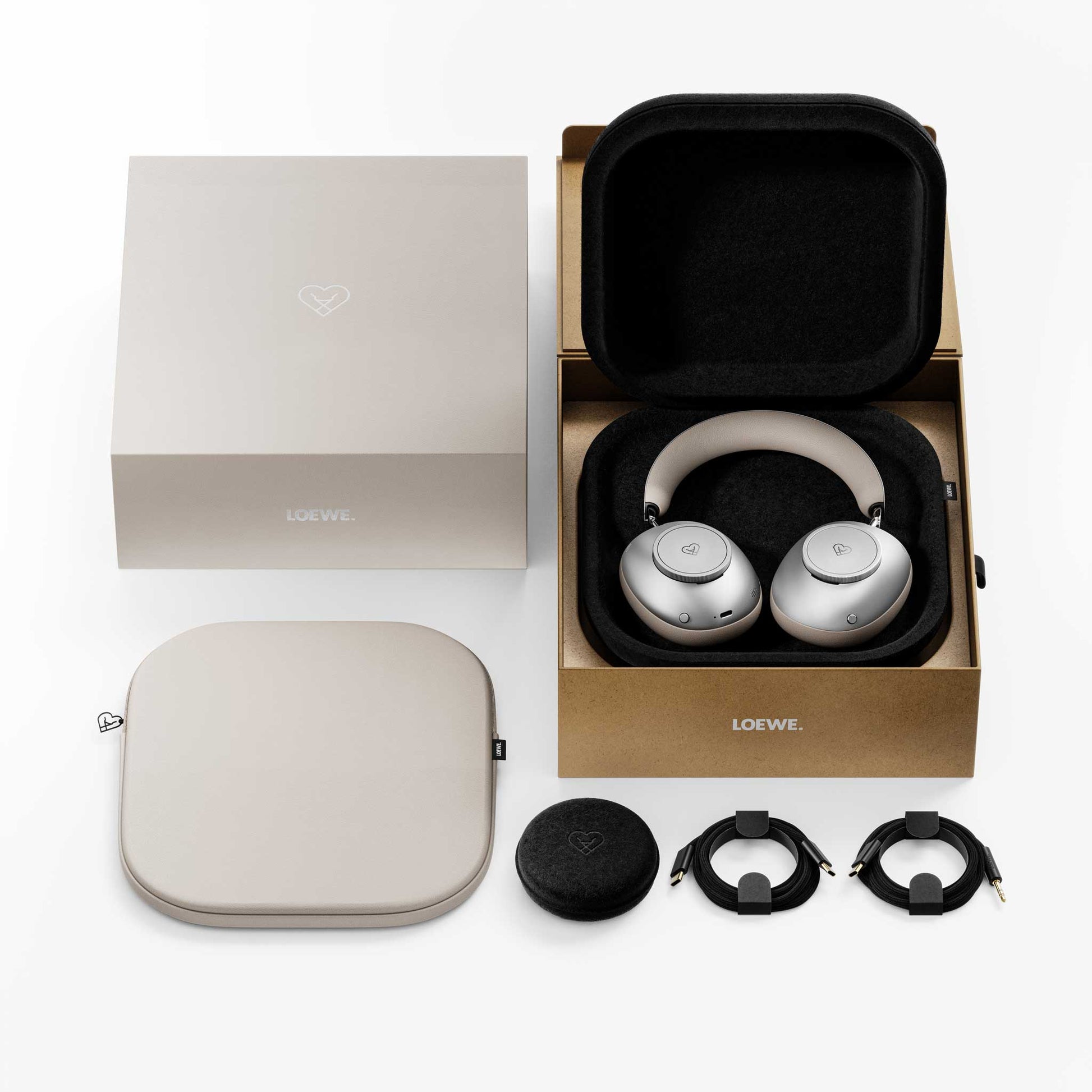 Loewe Leo Headphones Moonlight Beige Kit