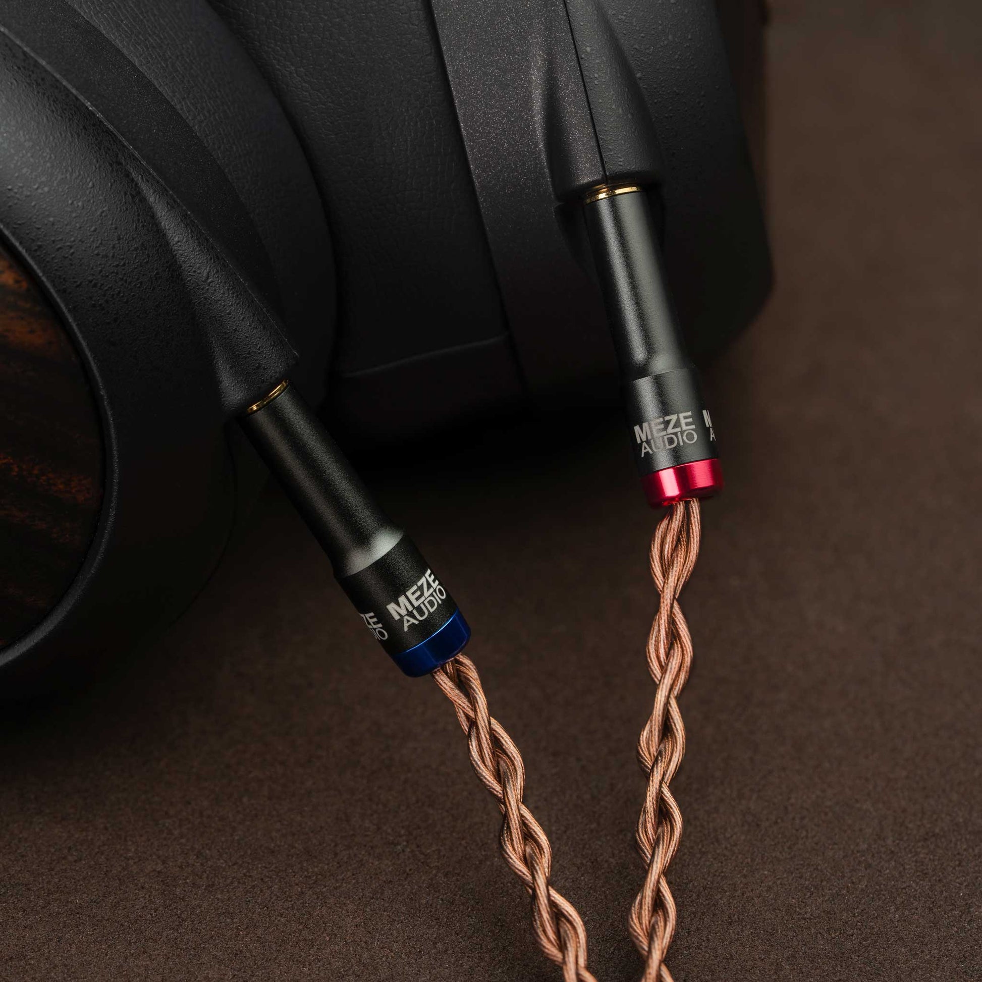 Meze Liric II Cable Detail