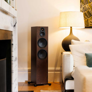 Monitor Audio Silver 500 8G European Walnut Room Setting