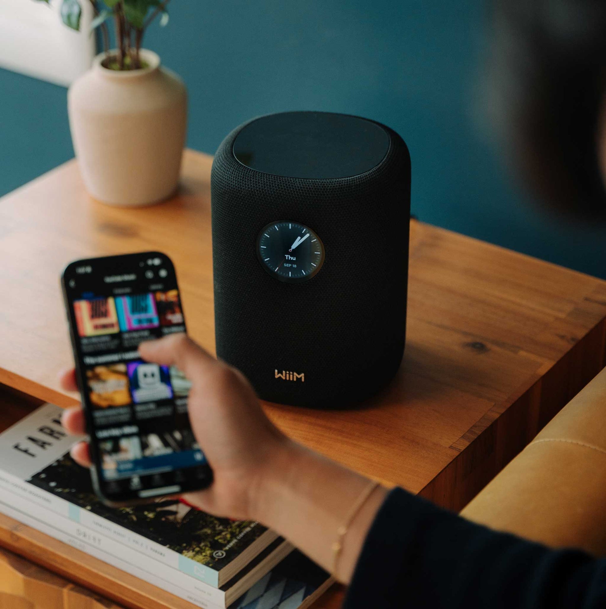 WiiM Sound Black Room Setting