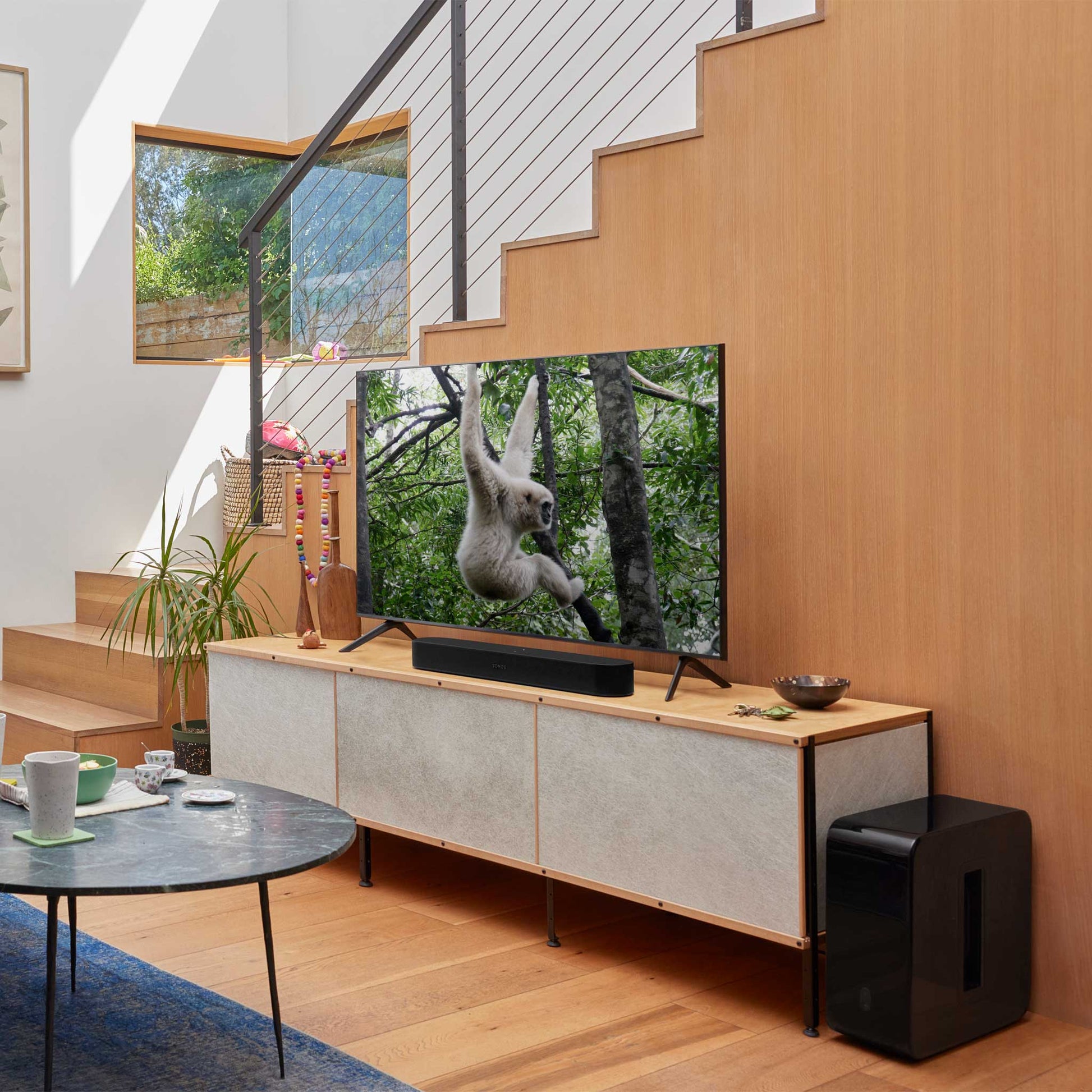 Sonos BEAM Gen 2 Black Room Setting