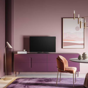 Loewe Callas 32 Room Setting