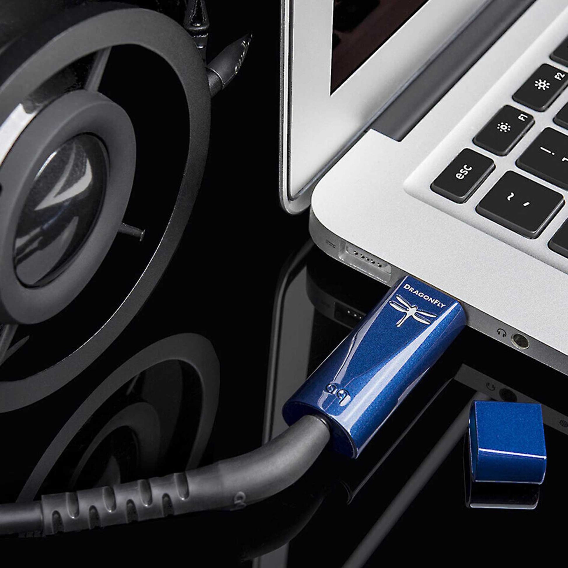 AudioQuest Dragonfly Cobalt Laptop