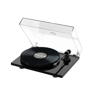 Pro-Ject E1 Turntable Black with lid